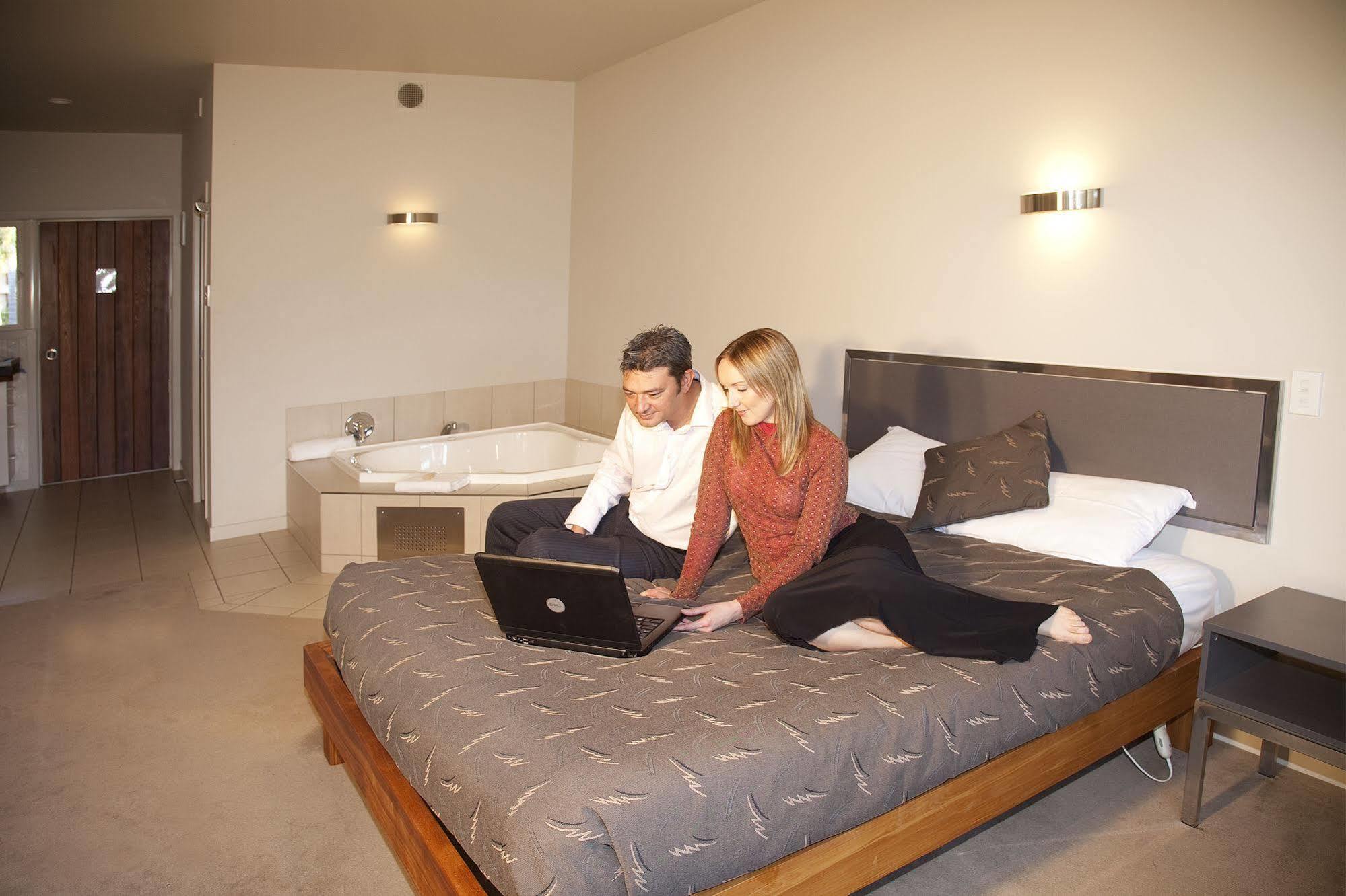 Ocean Beach Motor Lodge Gisborne Eksteriør billede